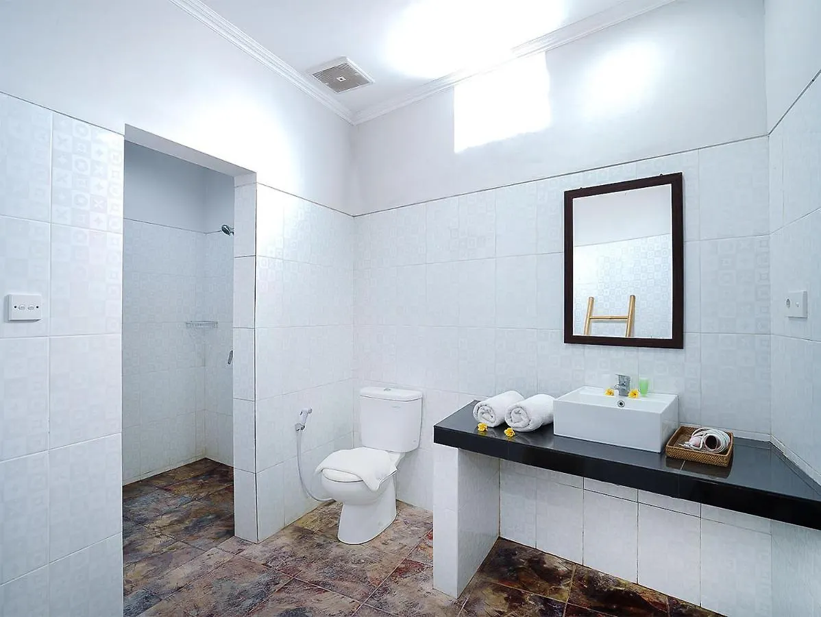 Amanlane Suite Seminyak Managed By Arm Hospitality סמיניאק